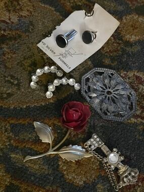 4/$67 Deal! Vintage Red Rose Brooch And Set Of Vintage Jewelry